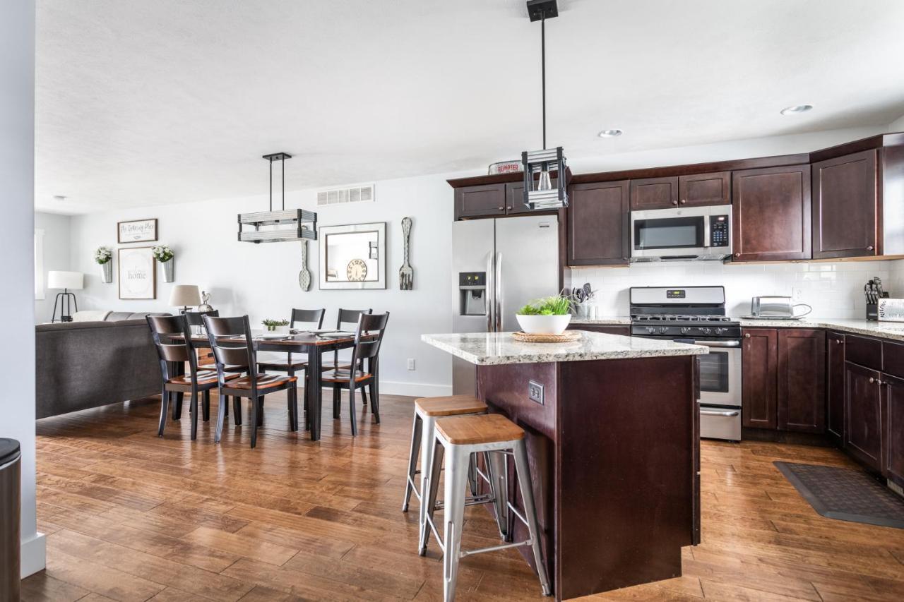 “Hygge” 3Bdr Townhouse, Close To Beach, Park & Wineries! Traverse City Exteriör bild